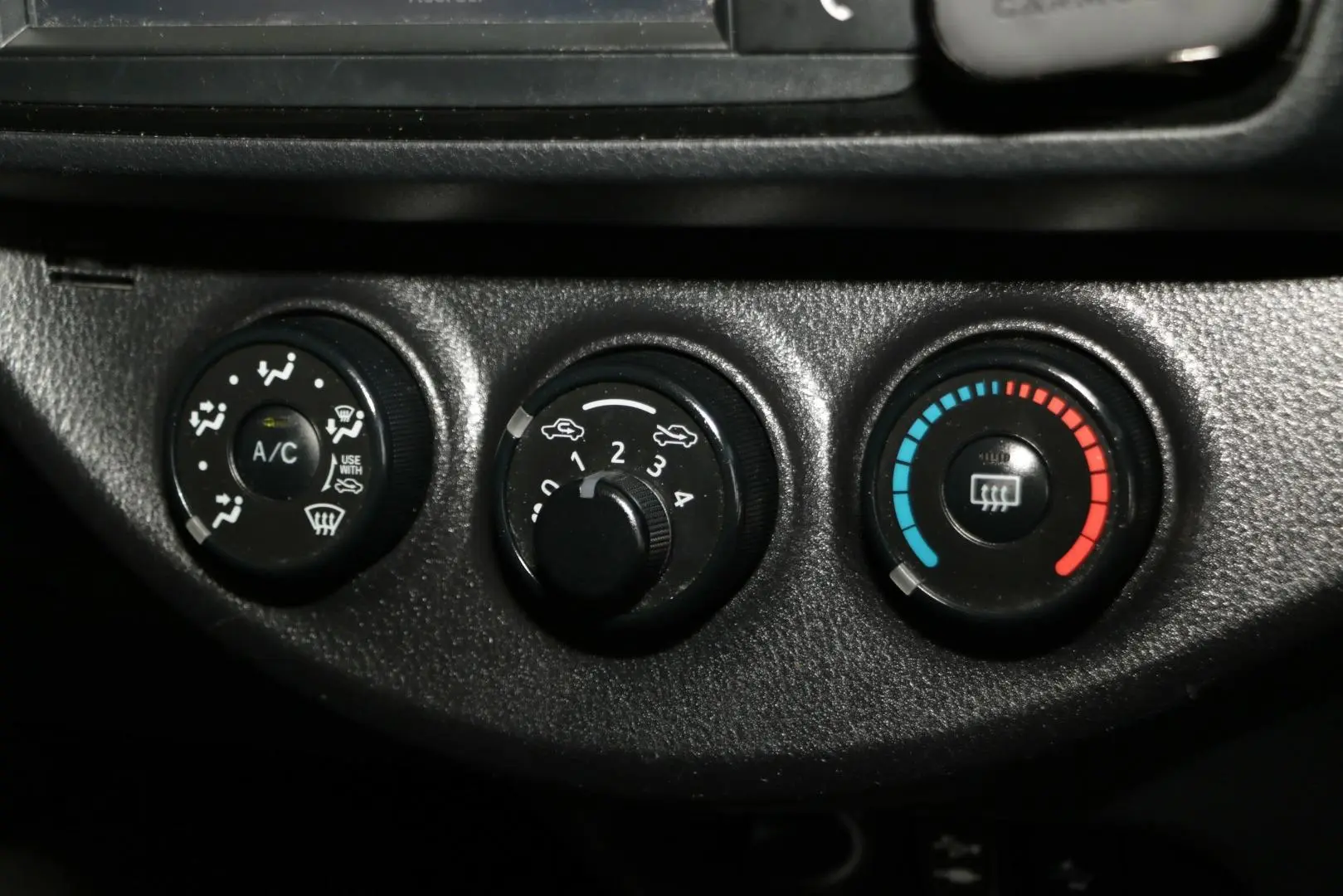2019 Toyota Yaris Gallery Image 18