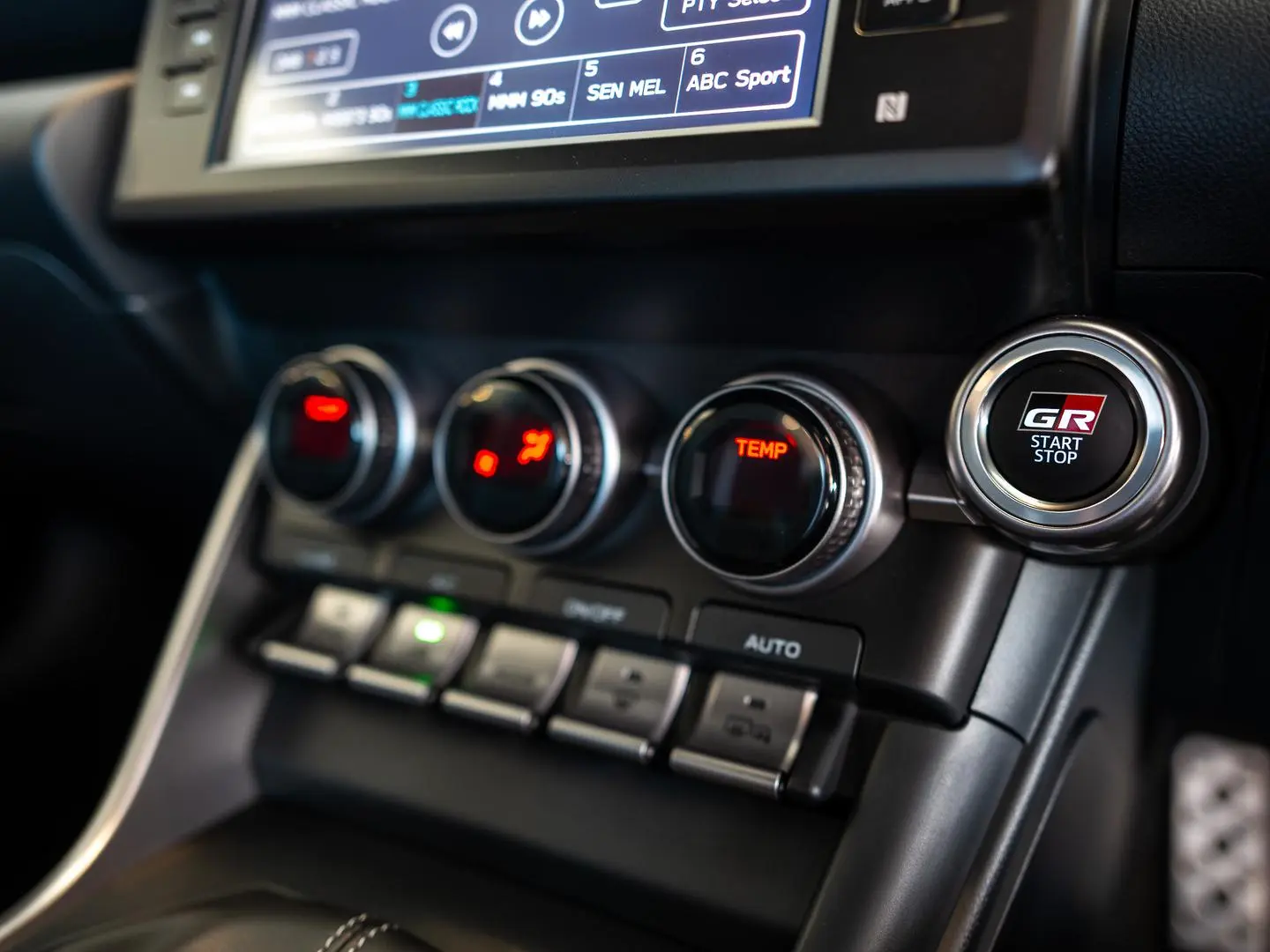 2025 Toyota GR86 Gallery Image 12