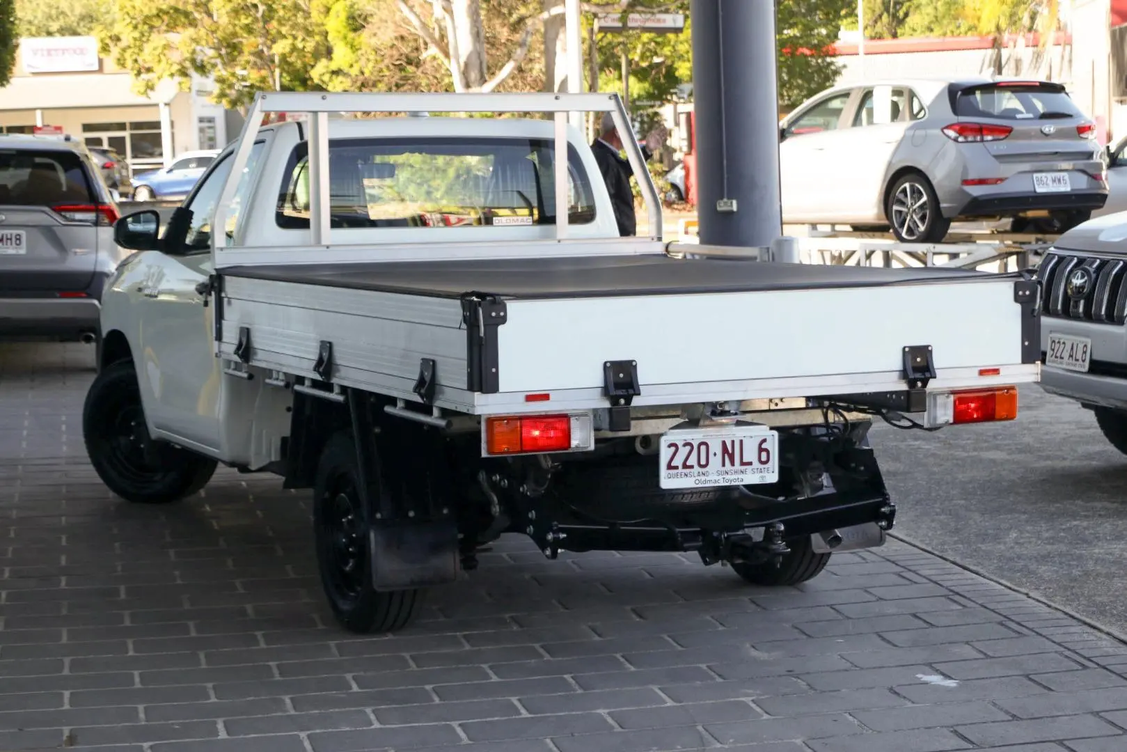 2022 Toyota Hilux Gallery Image 2