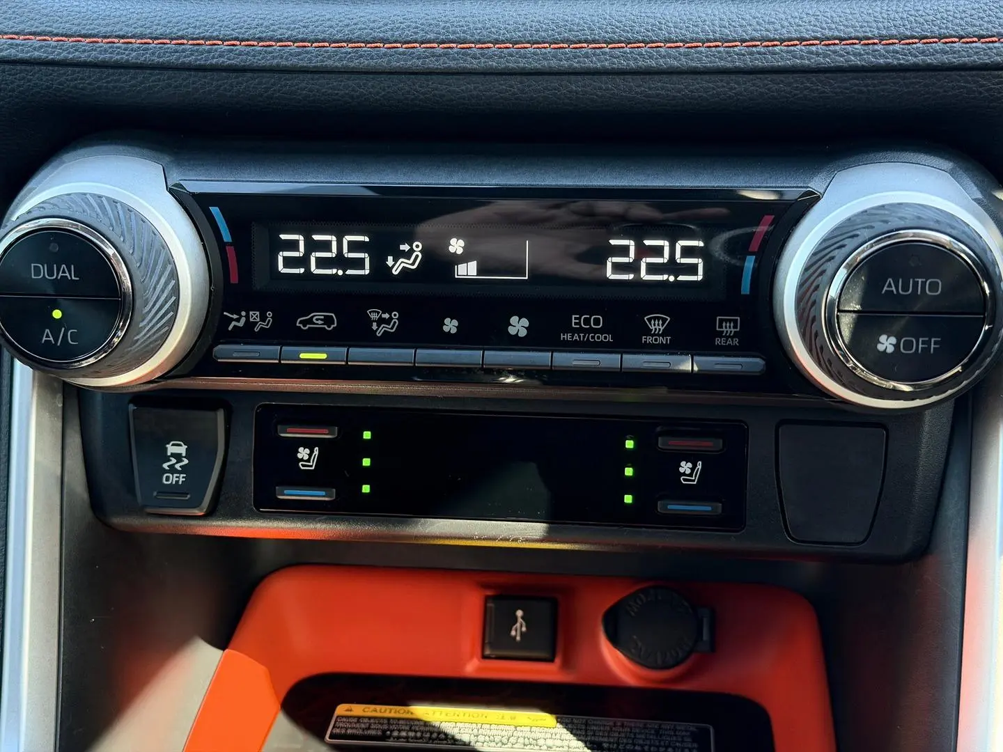 2020 Toyota RAV4 Gallery Image 20