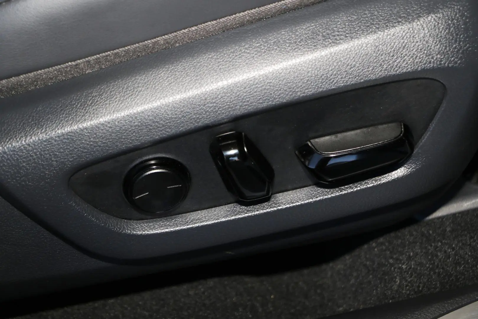 2023 Lexus NX Gallery Image 13