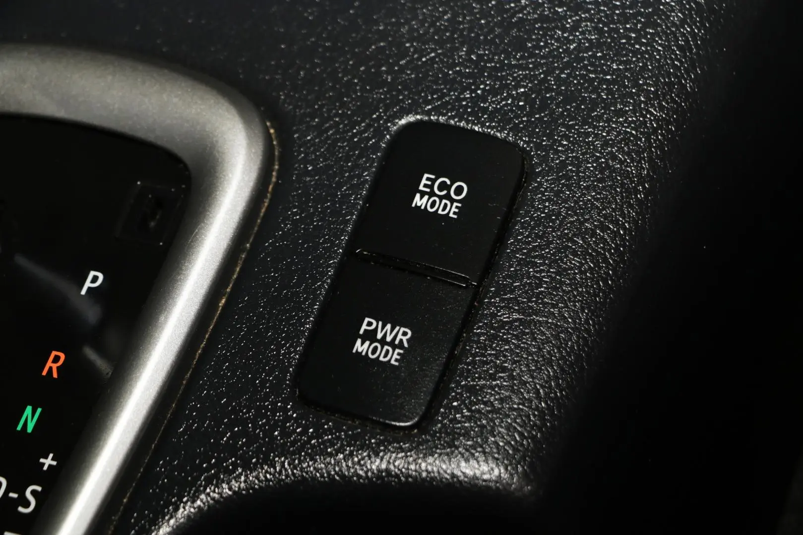 2018 Toyota Hilux Gallery Image 17