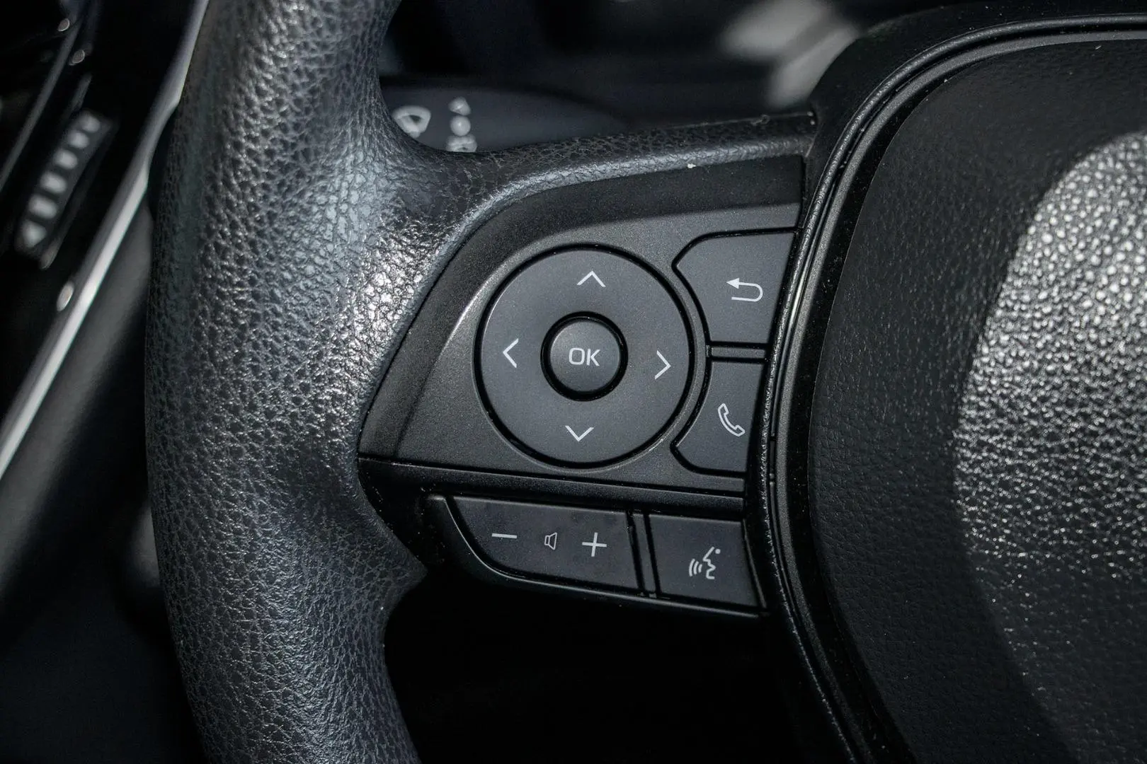 2024 Toyota Corolla Cross Gallery Image 14