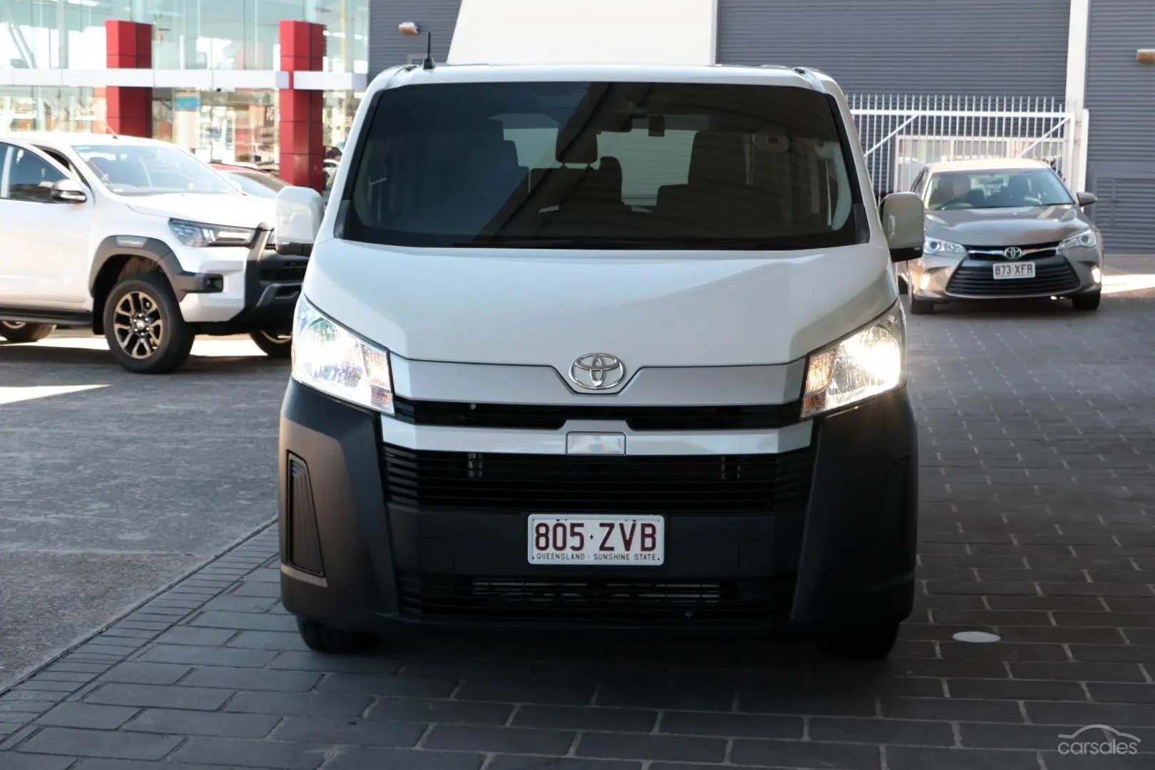 2020 Toyota Hiace Image 5