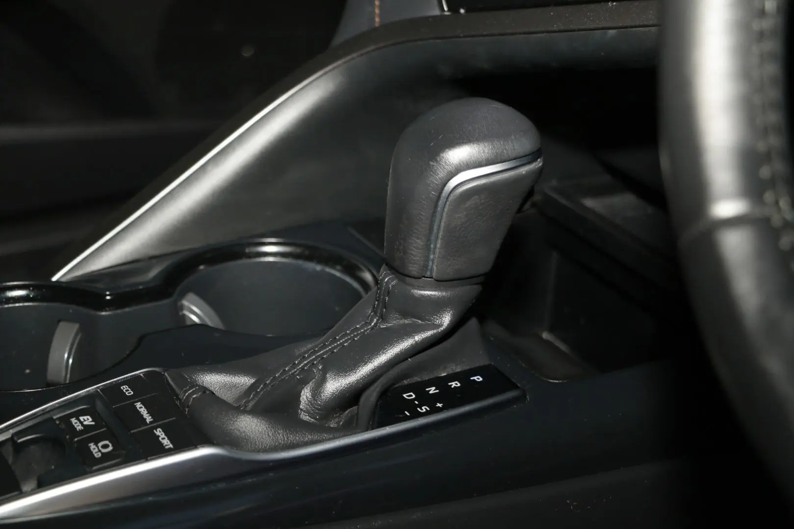 2018 Toyota Camry Gallery Image 14