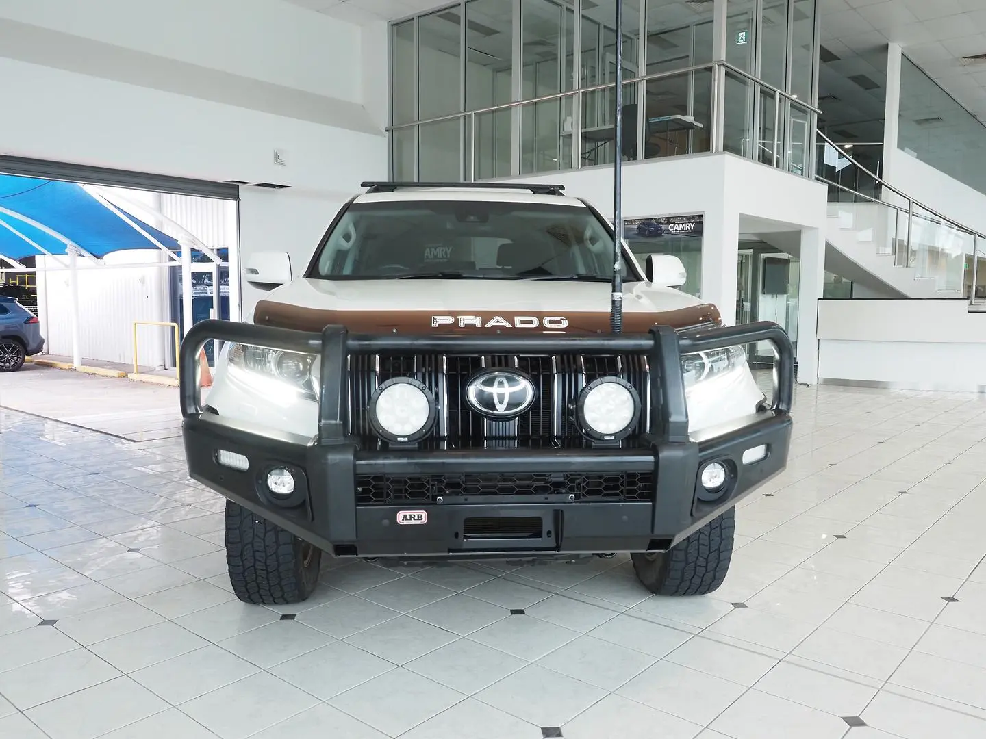 2018 Toyota Landcruiser Prado Gallery Image 12