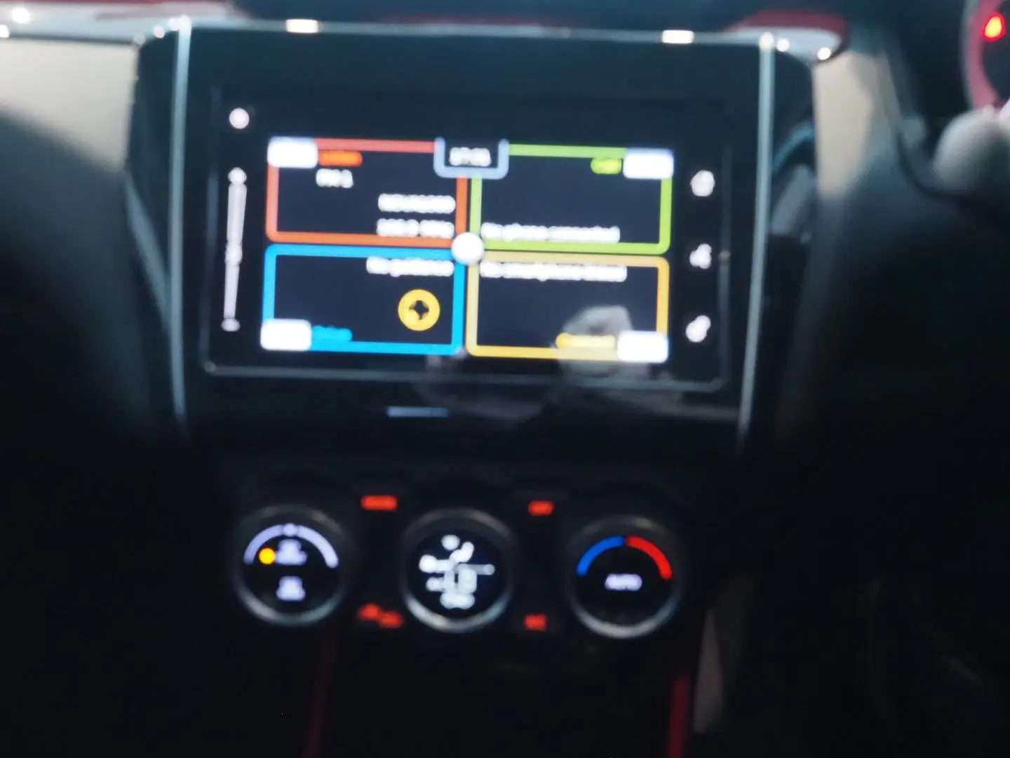 2020 Suzuki Swift Gallery Image 21