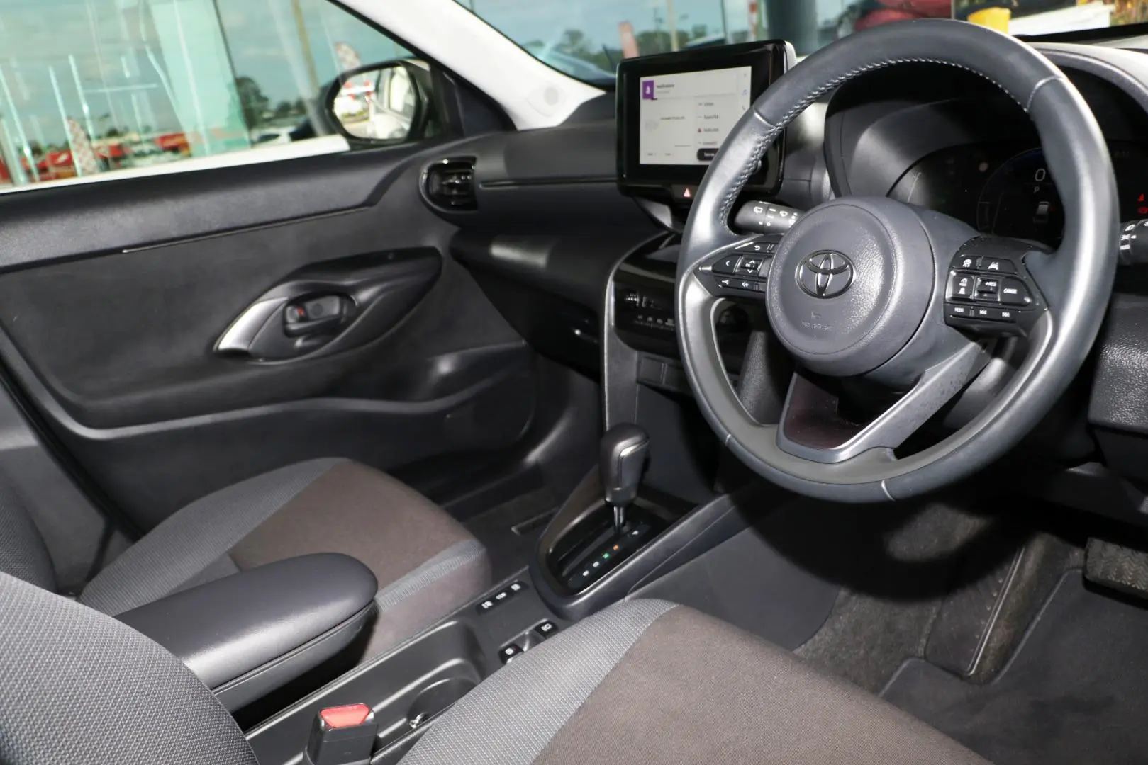 2024 Toyota Yaris Cross Gallery Image 6