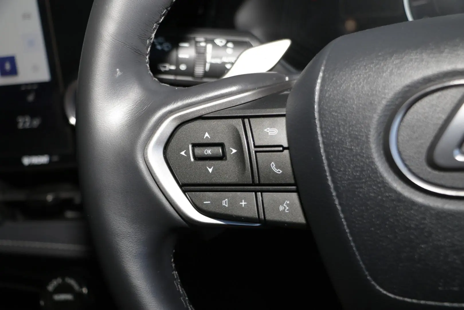 2023 Lexus NX Gallery Image 14