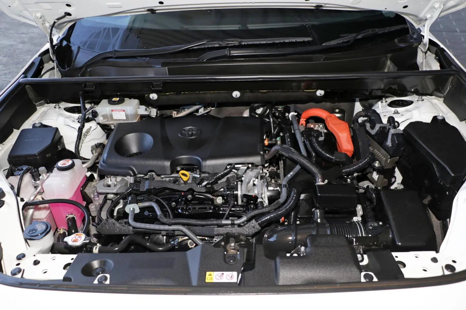 2021 Toyota RAV4 Gallery Image 18