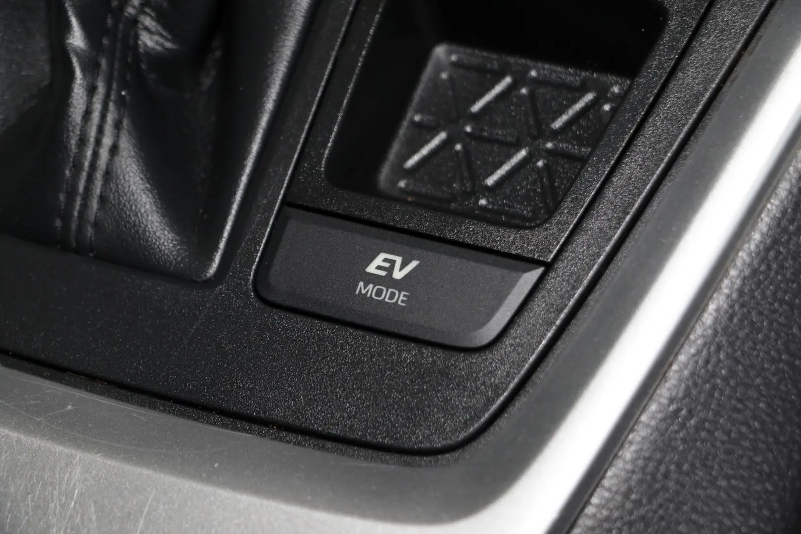 2021 Toyota RAV4 Gallery Image 15