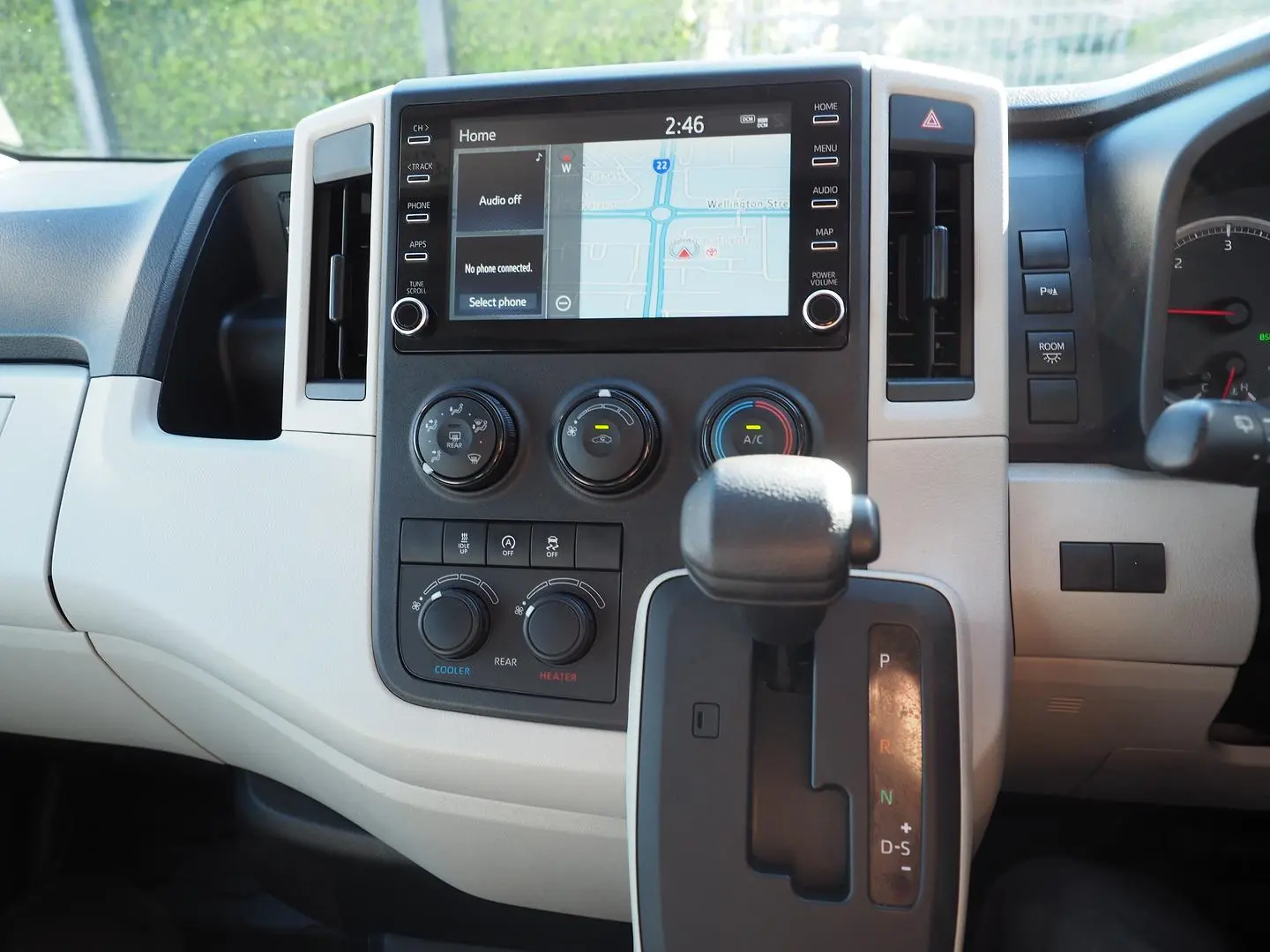 2021 Toyota Hiace Gallery Image 31