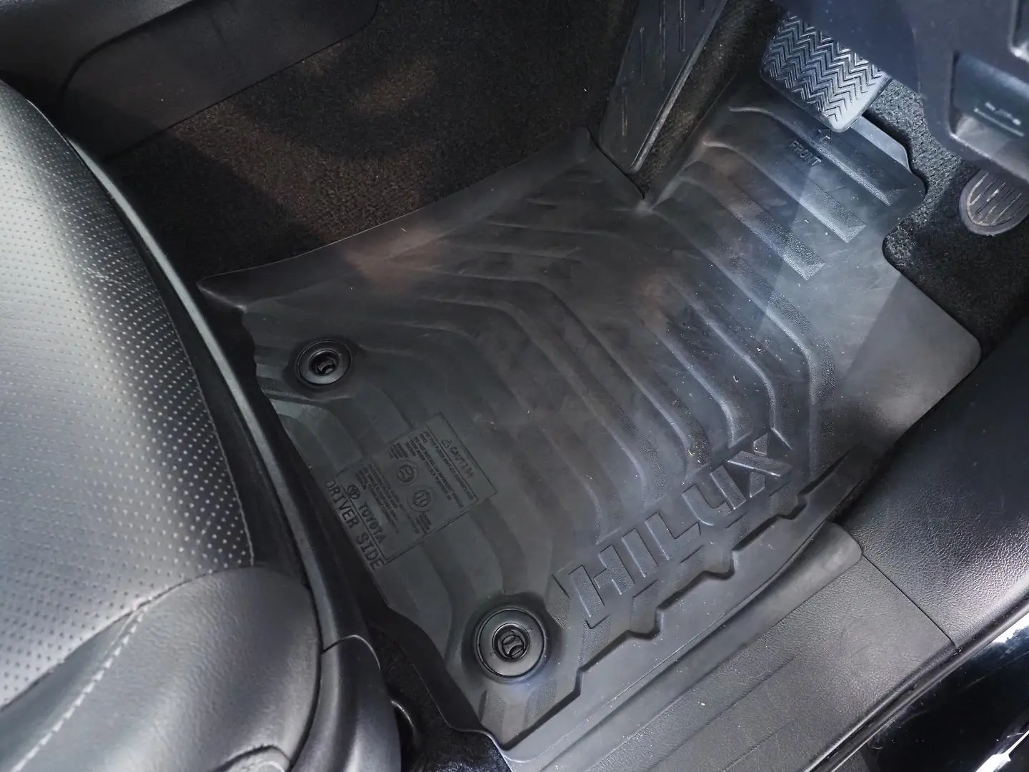 2022 Toyota Hilux Gallery Image 17
