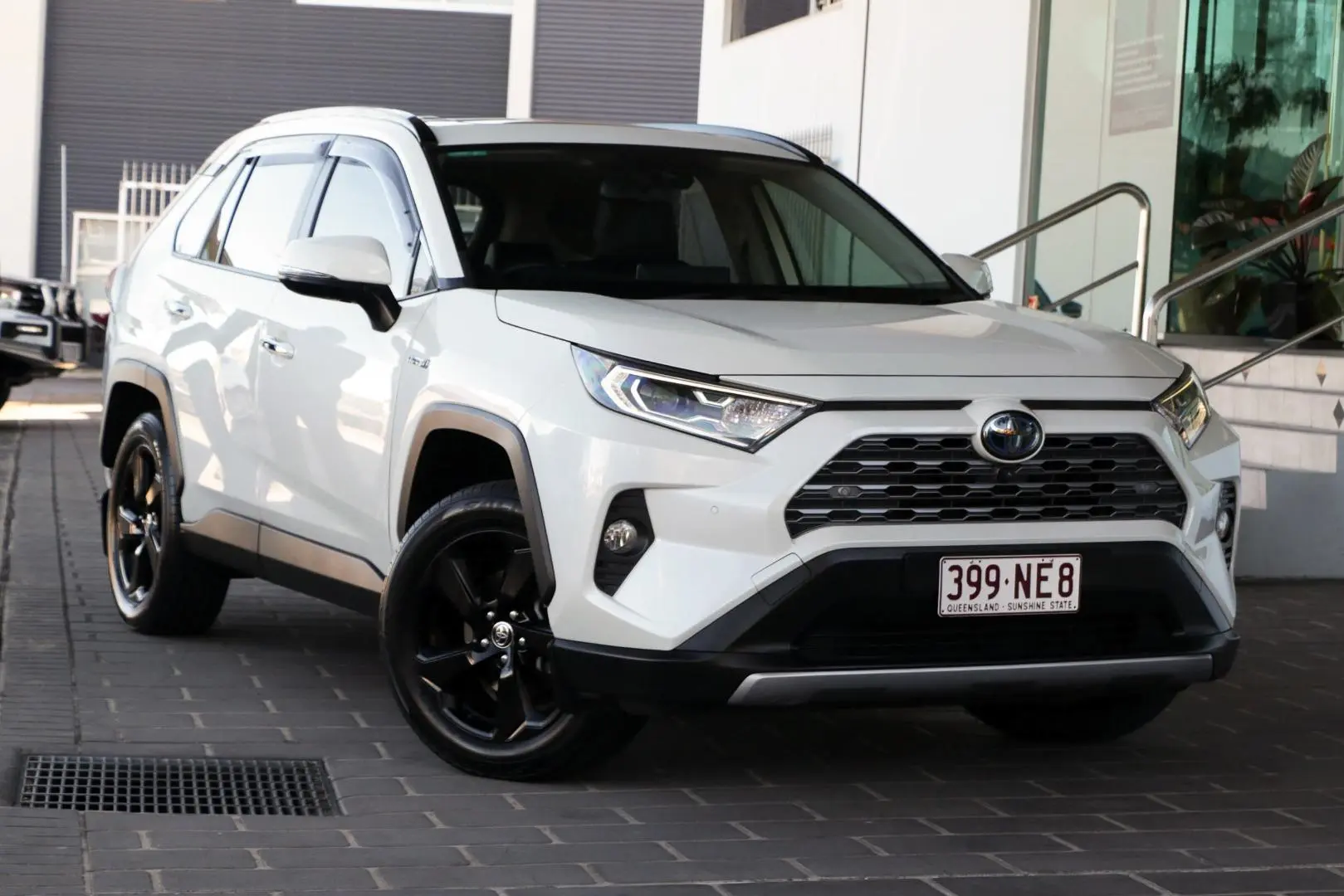 2021 Toyota RAV4 Gallery Image 1