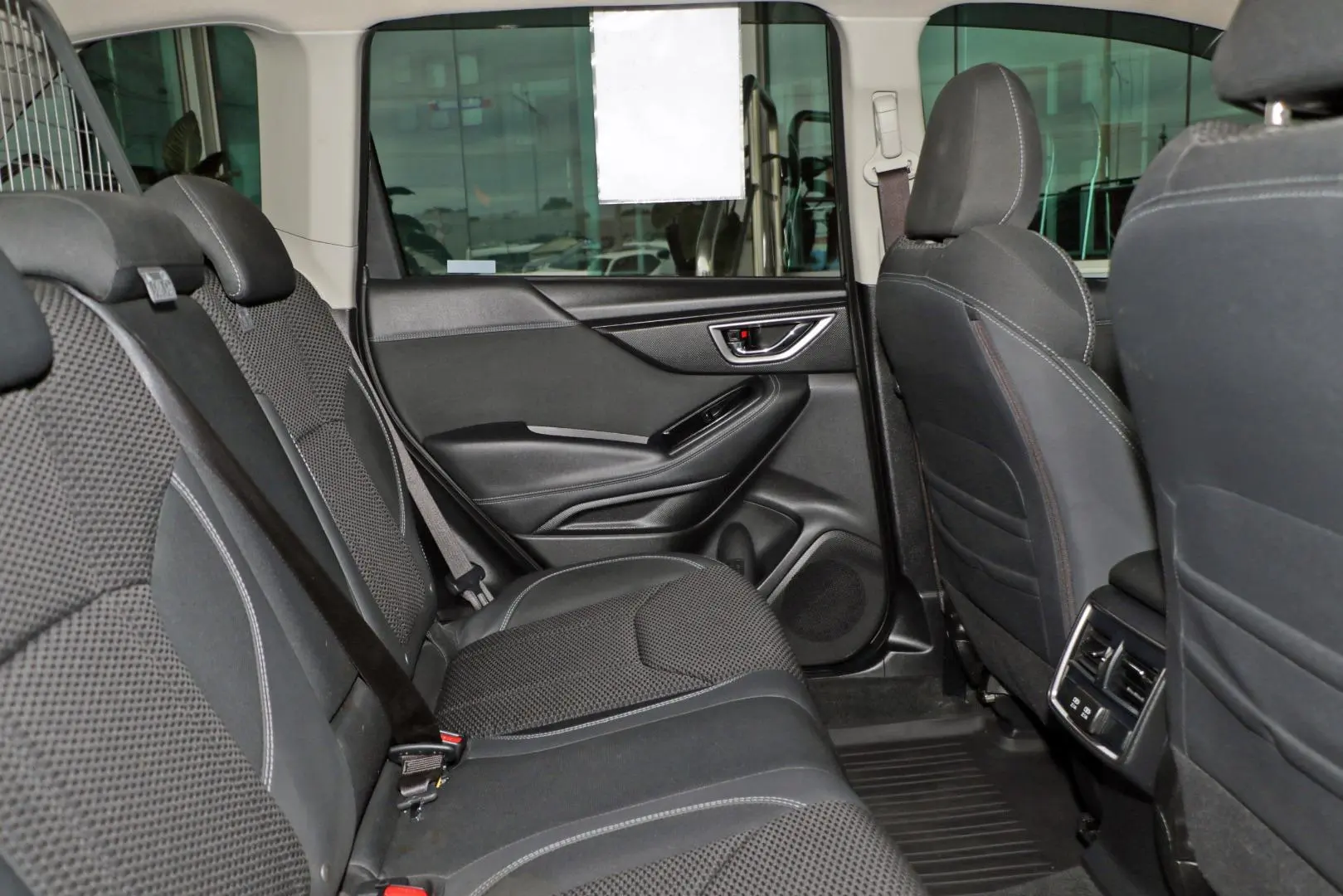2018 Subaru Forester Gallery Image 9