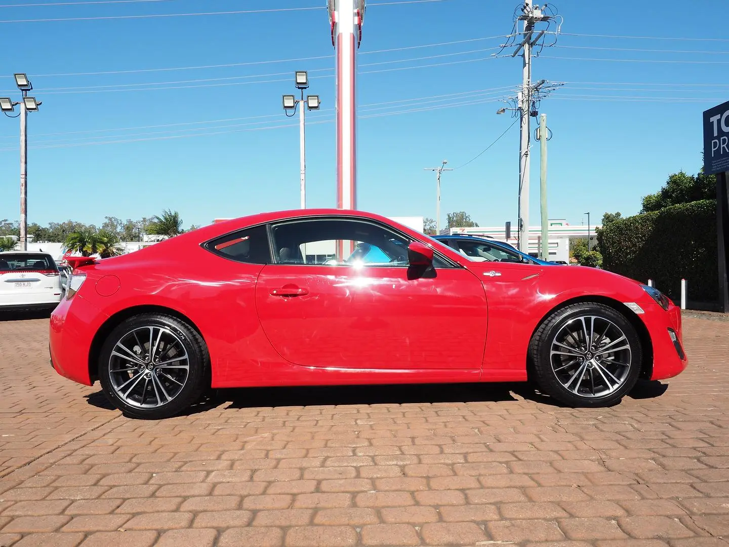 2015 Toyota 86 Gallery Image 2