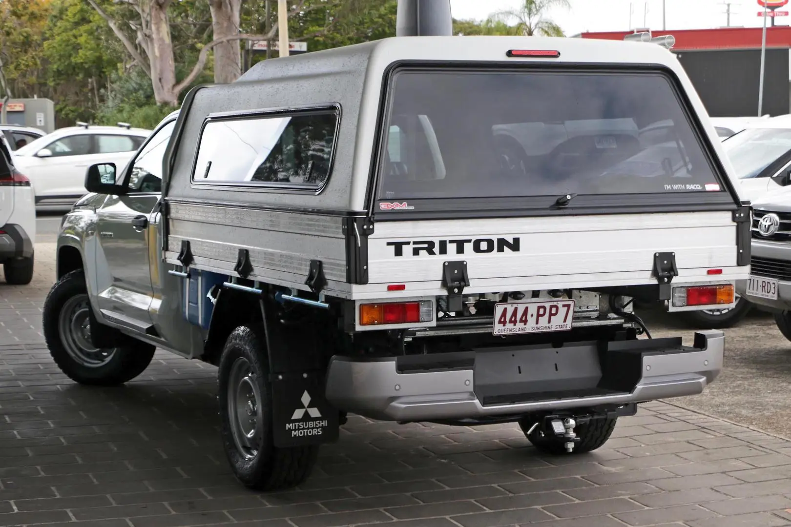 2025 Mitsubishi Triton Gallery Image 2