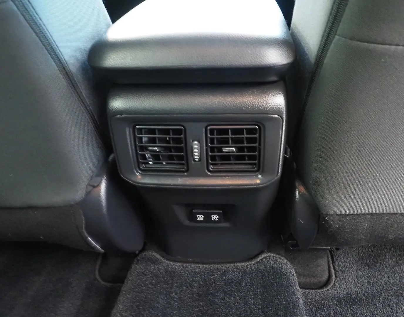 2020 Toyota RAV4 Gallery Image 12