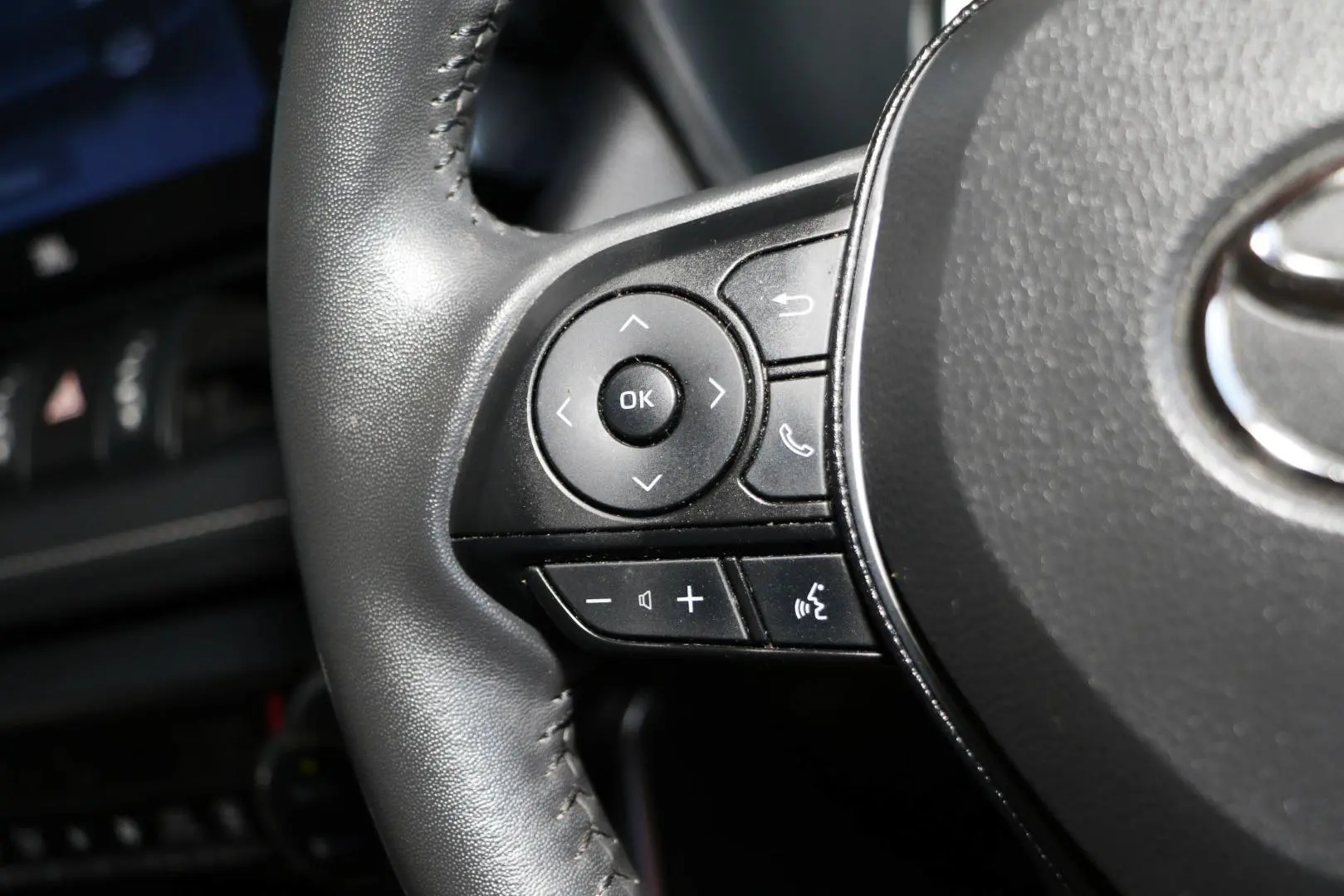 2021 Toyota RAV4 Gallery Image 19