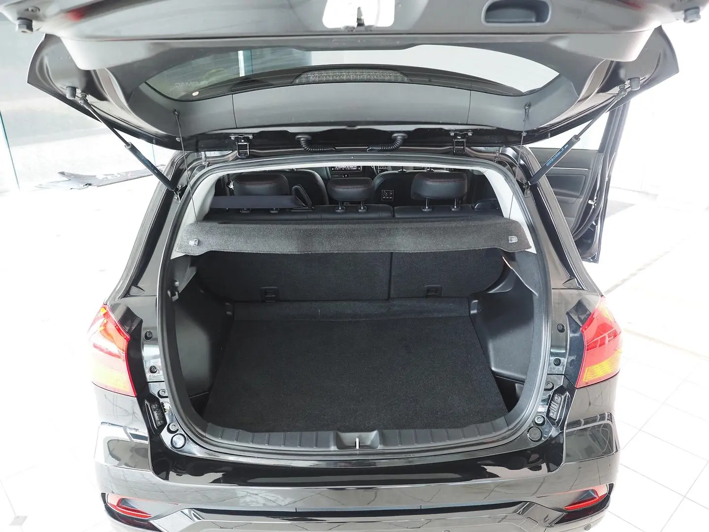 2019 Mitsubishi ASX Gallery Image 9