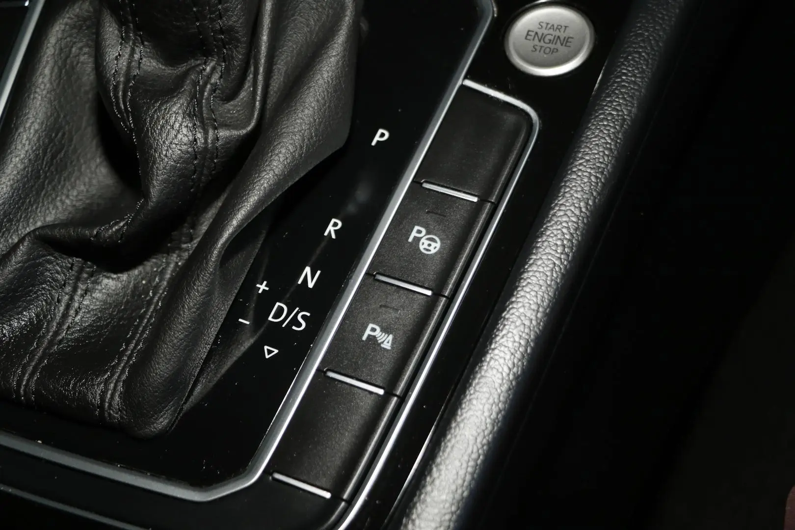 2022 Volkswagen Passat Gallery Image 17