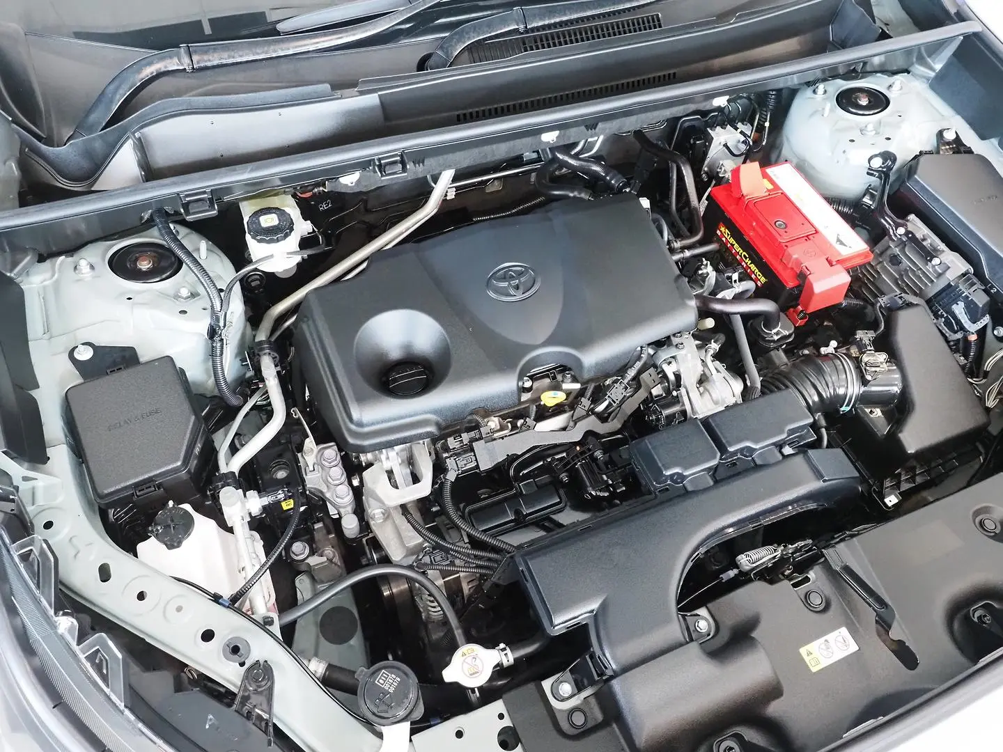 2020 Toyota RAV4 Gallery Image 5