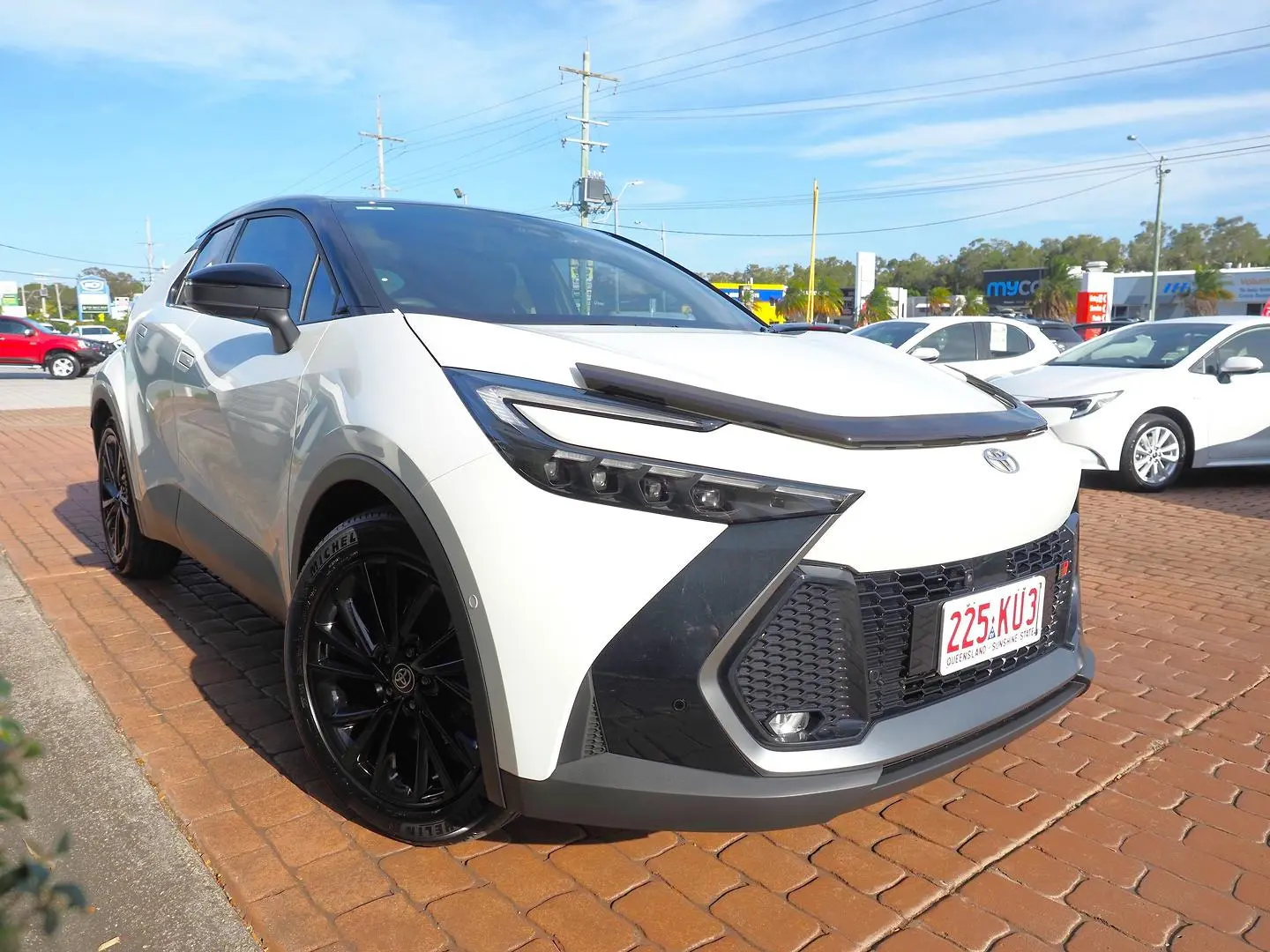 2024 Toyota C-HR Gallery Image 1