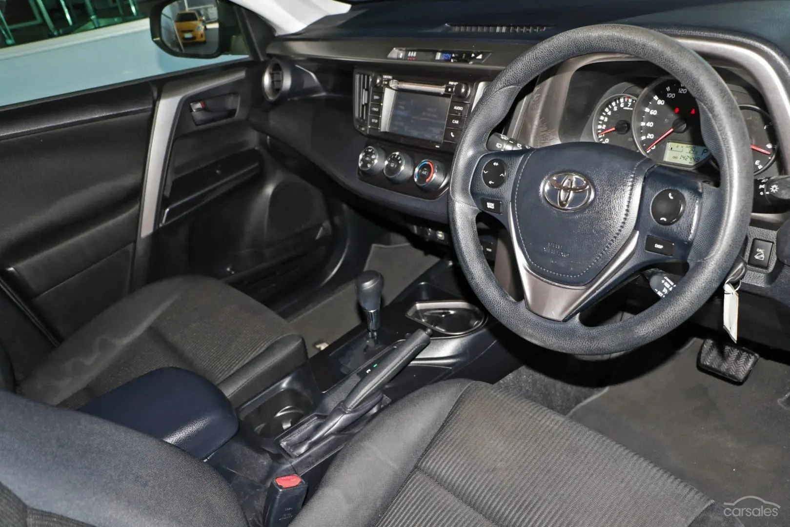 2016 Toyota RAV4 Image 6