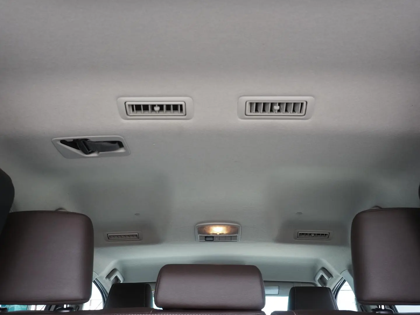 2017 Toyota Fortuner Gallery Image 19