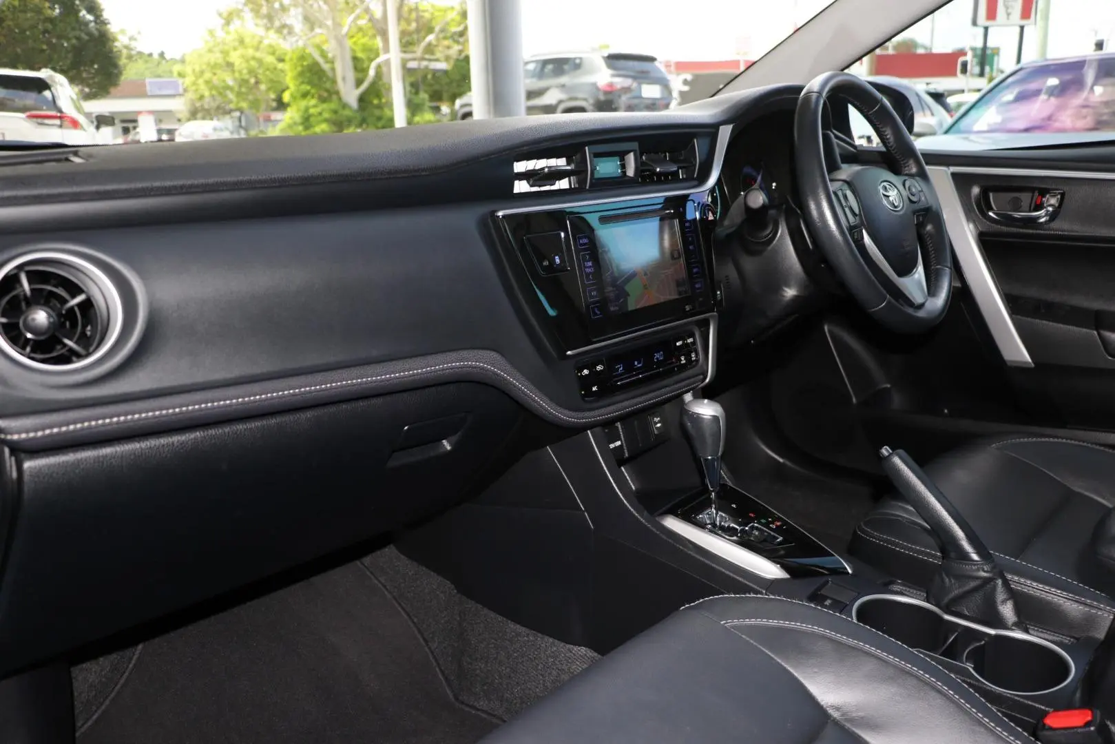 2017 Toyota Corolla Gallery Image 7