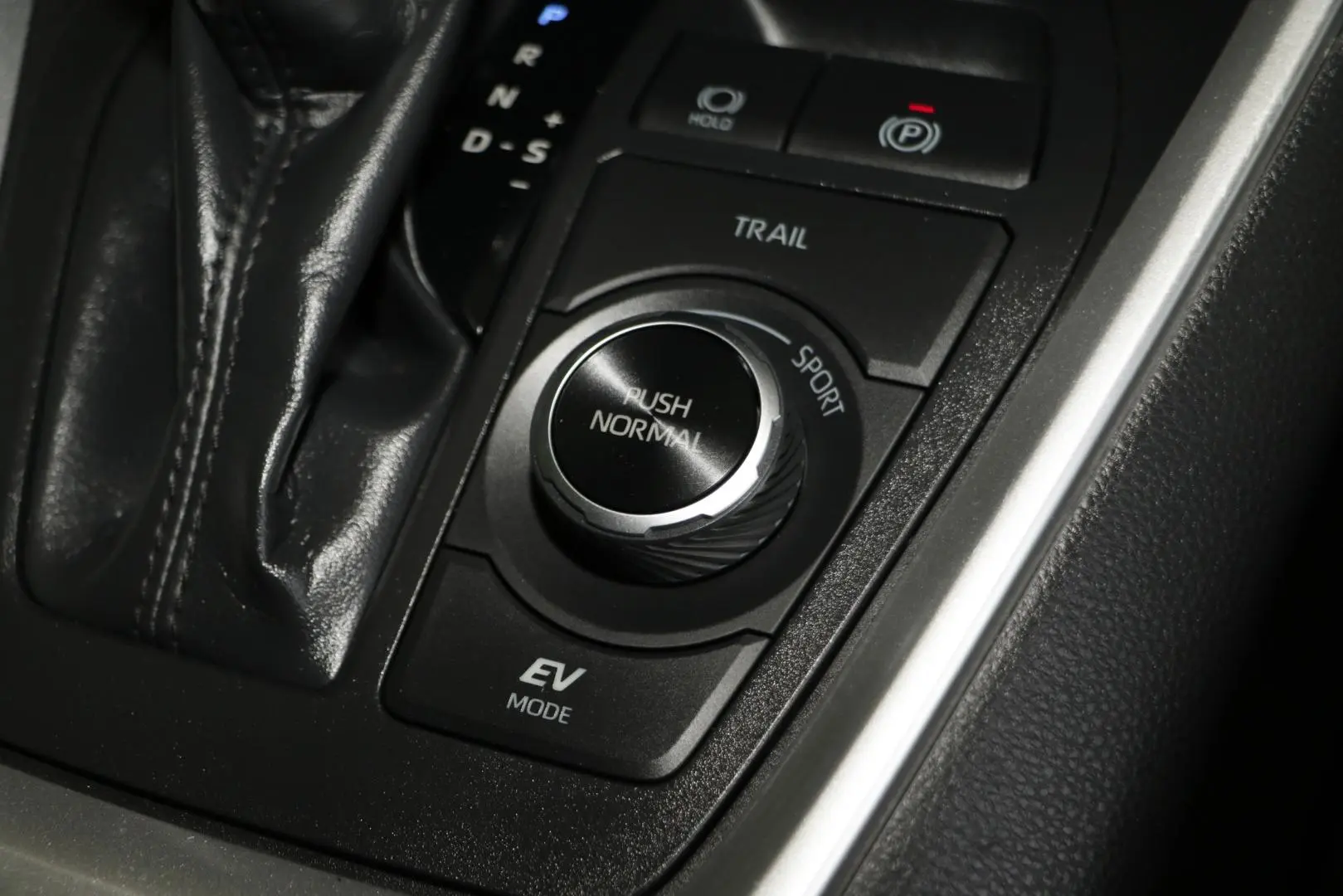 2024 Toyota RAV4 Gallery Image 14