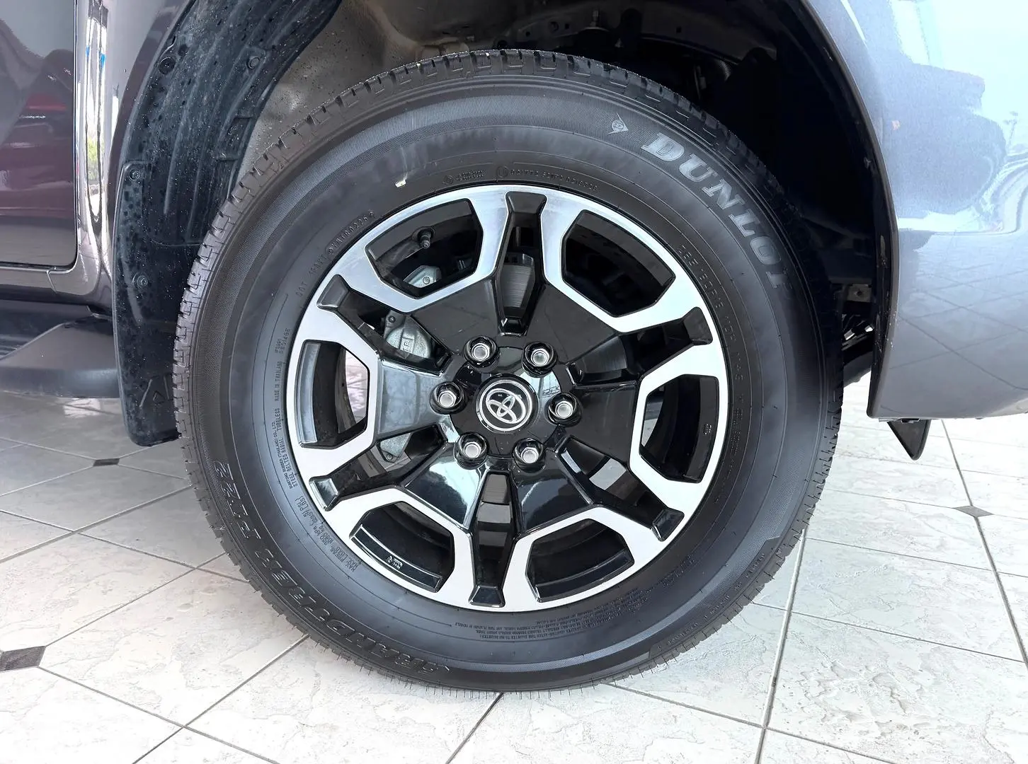 2025 Toyota Hilux Gallery Image 8