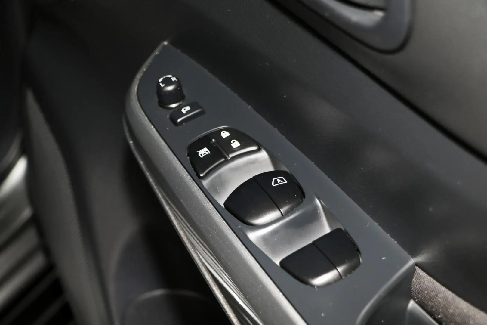 2024 Nissan Navara Gallery Image 17