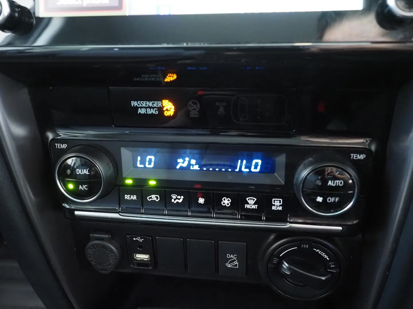 2022 Toyota Fortuner Gallery Image 25