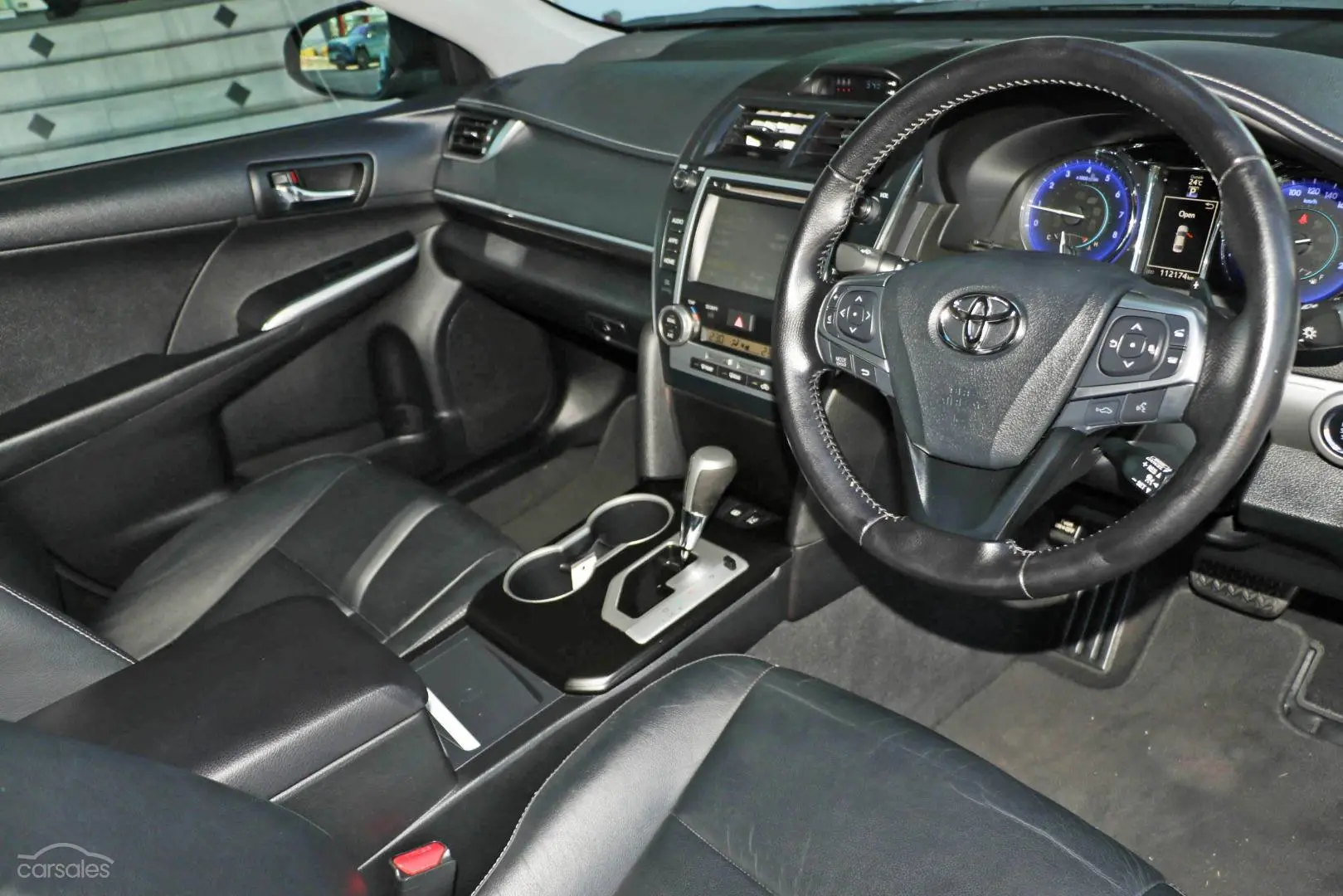 2016 Toyota Camry Image 5