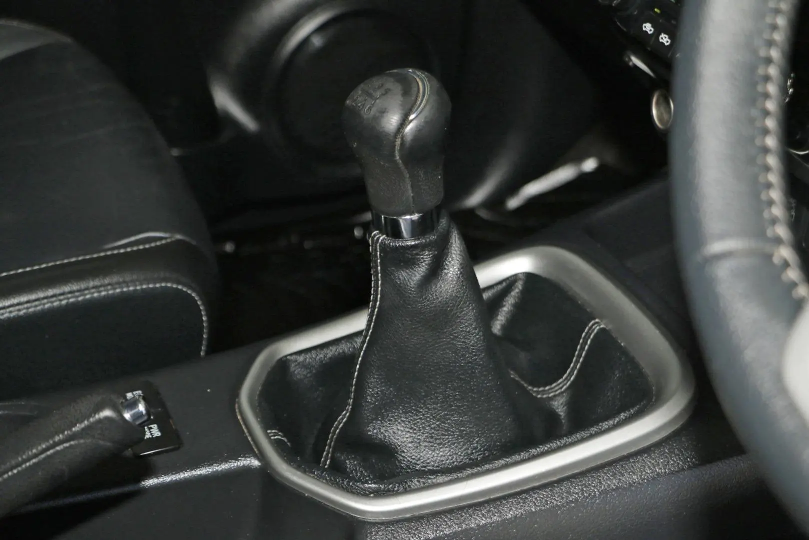 2021 Toyota Hilux Gallery Image 13