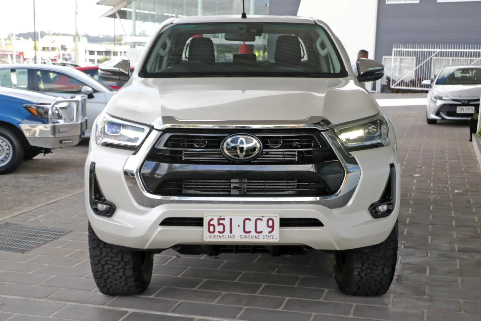 2021 Toyota Hilux Gallery Image 3