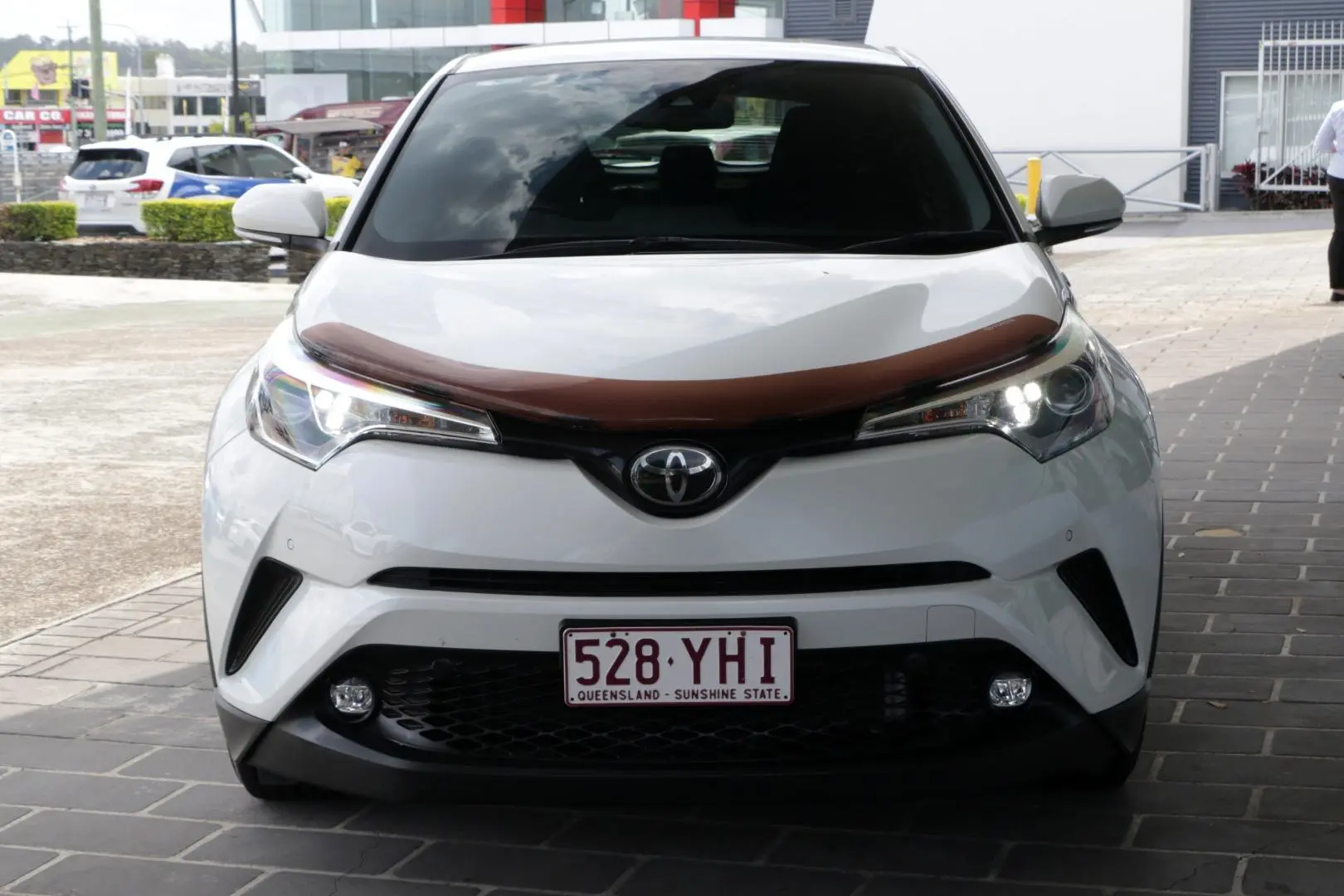 2018 Toyota C-HR Gallery Image 3