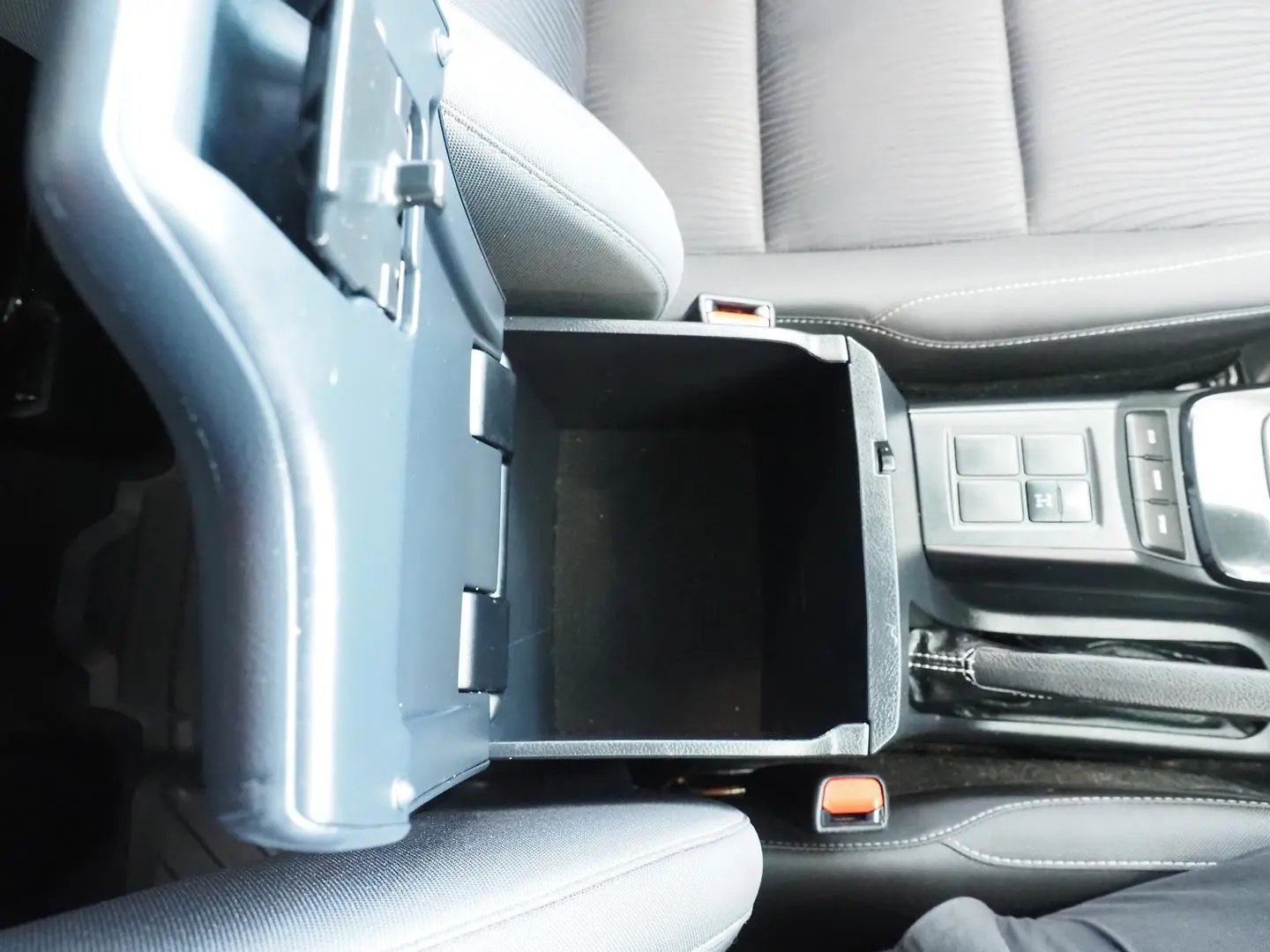 2022 Toyota Fortuner Gallery Image 22