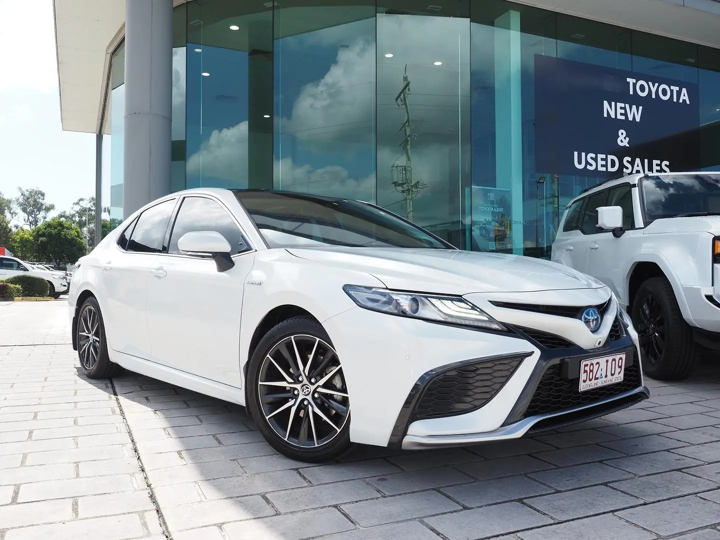 2023 Toyota Camry Gallery Image 1