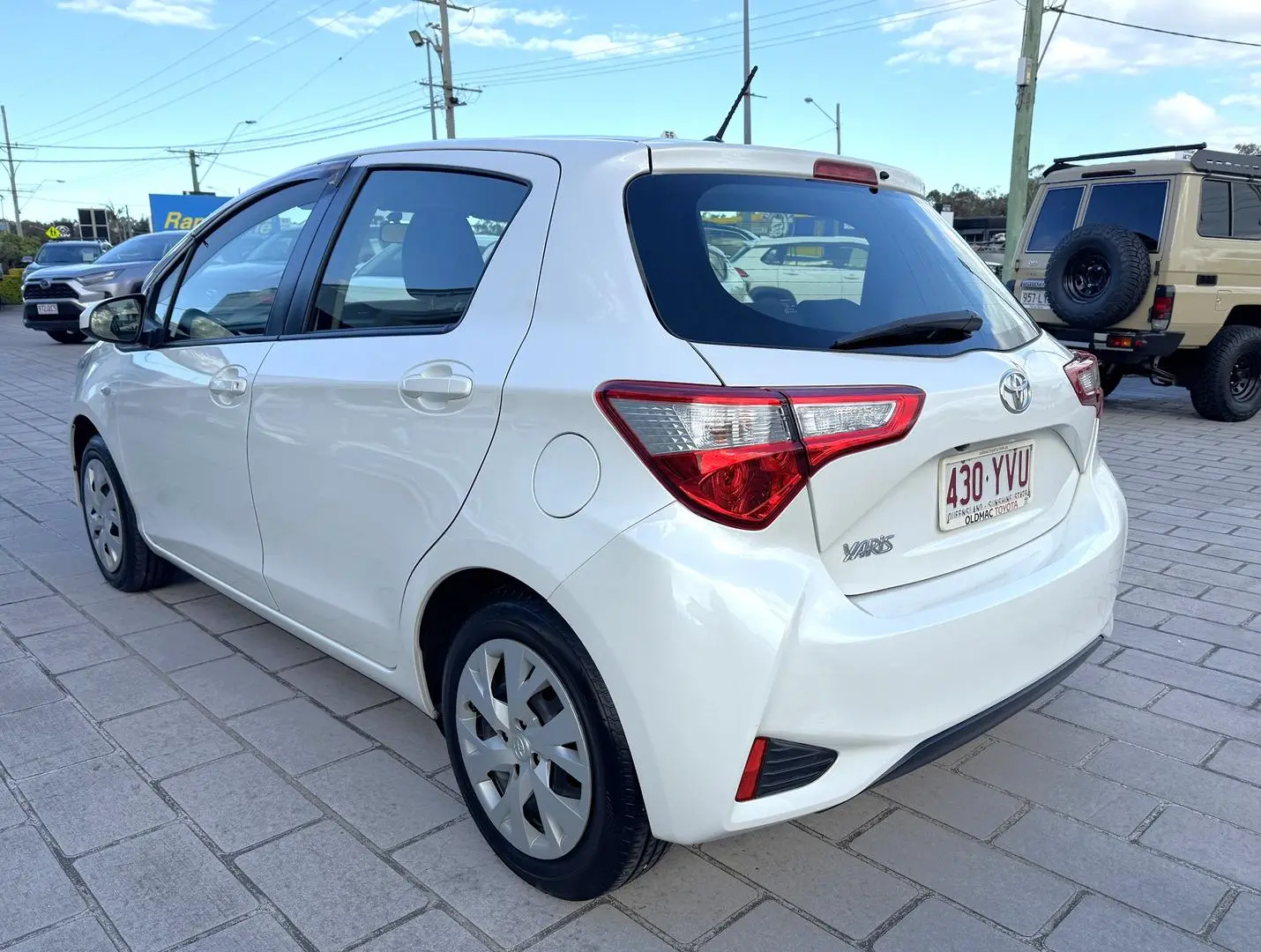 2019 Toyota Yaris Gallery Image 7