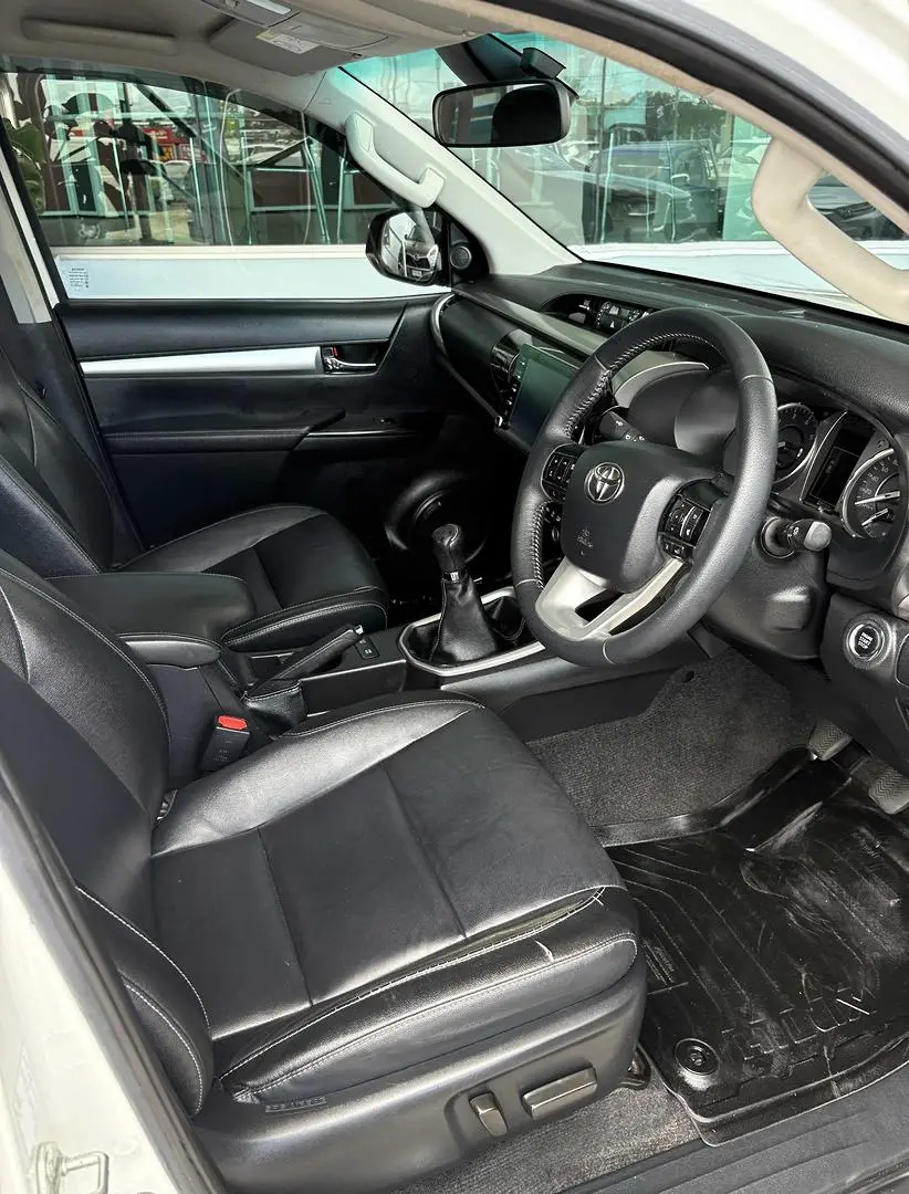 2021 Toyota Hilux Gallery Image 6