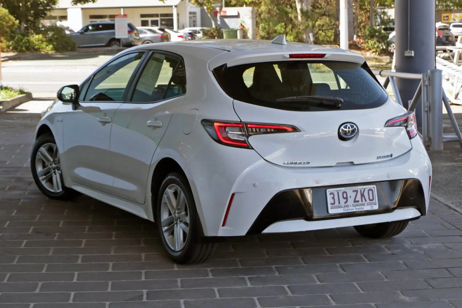 2019 Toyota Corolla Gallery Image 2
