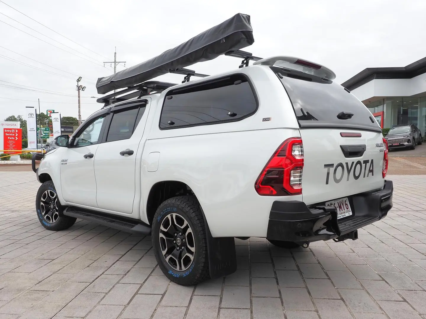 2025 Toyota Hilux Gallery Image 6
