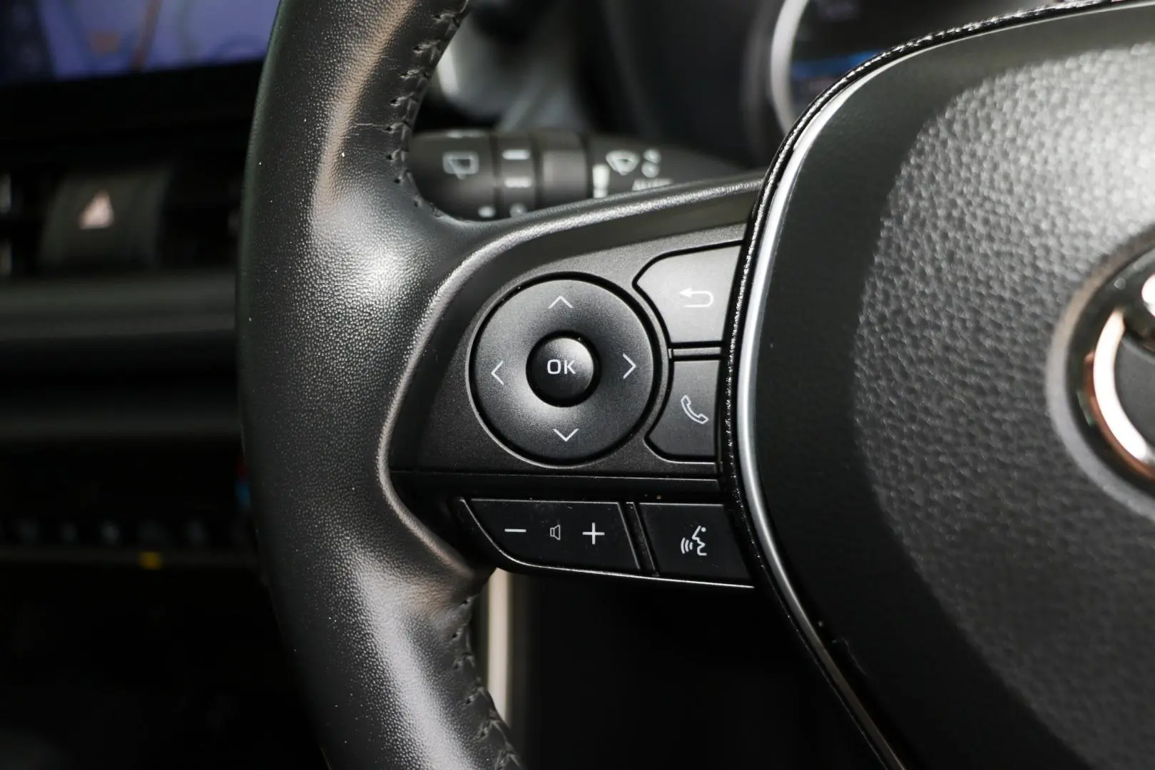 2021 Toyota RAV4 Gallery Image 14