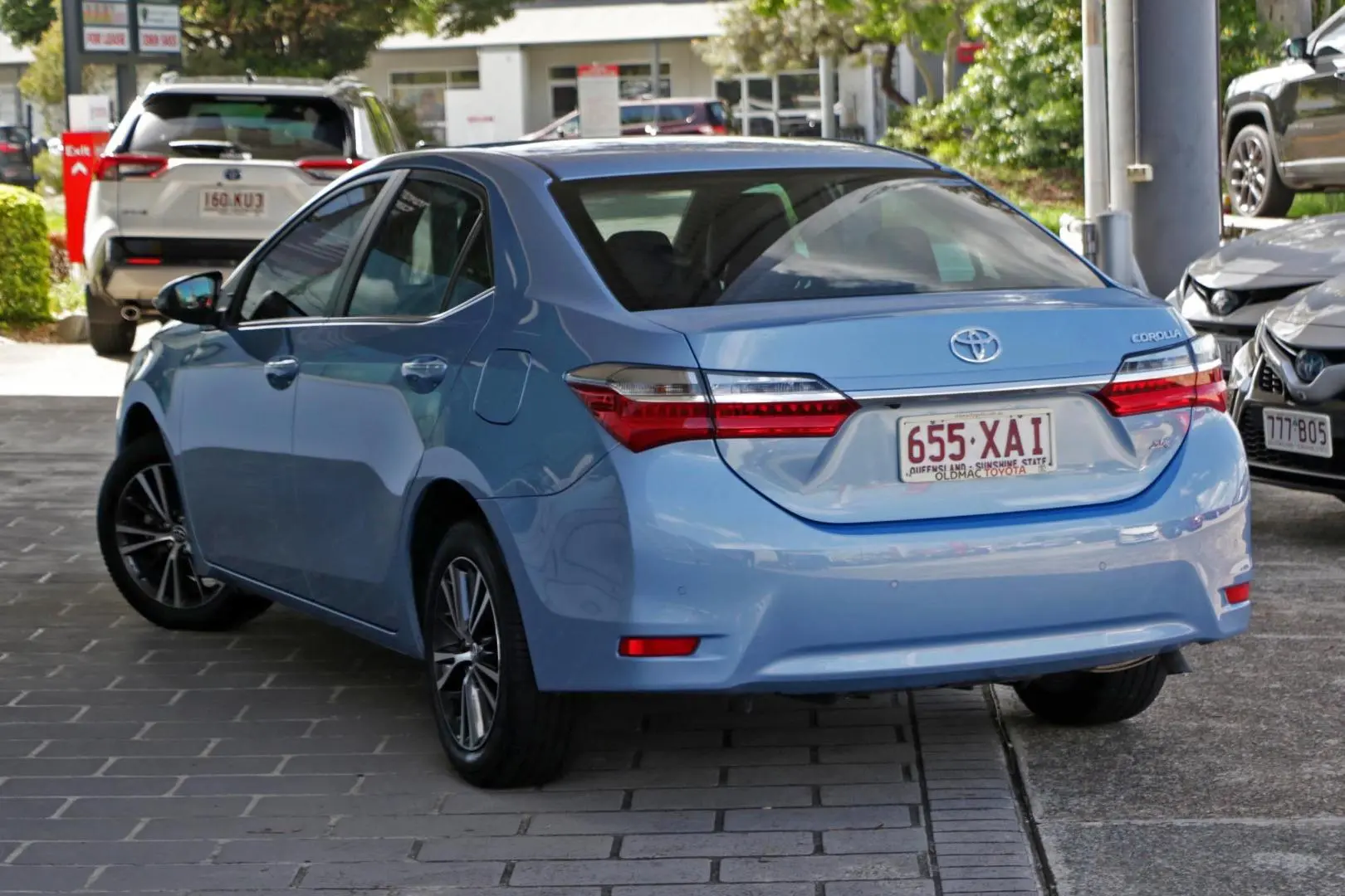 2017 Toyota Corolla Gallery Image 2