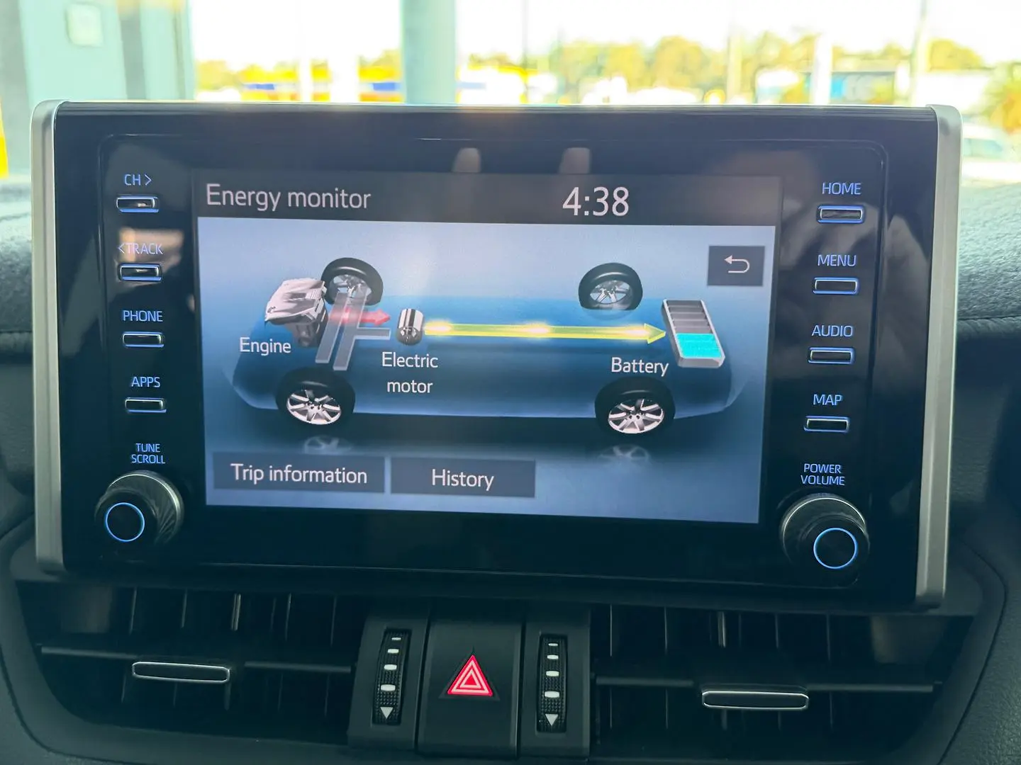 2022 Toyota RAV4 Gallery Image 24