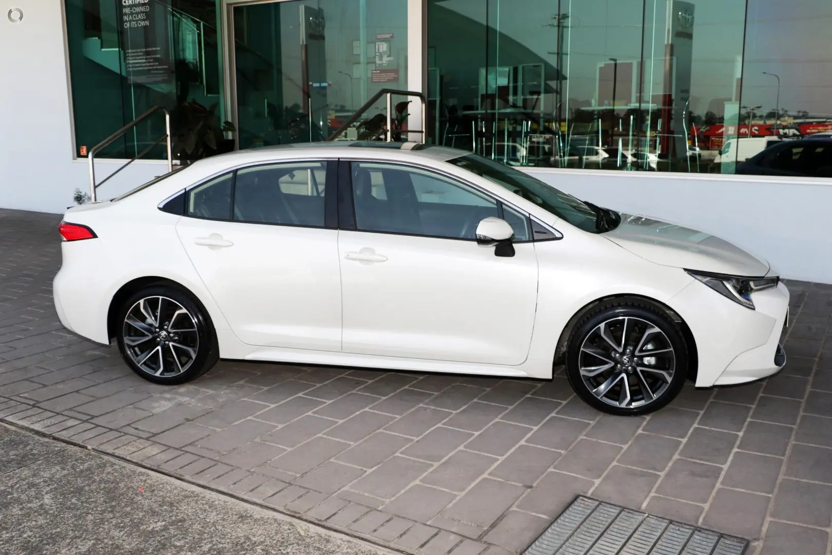 2019 Toyota Corolla Gallery Image 5