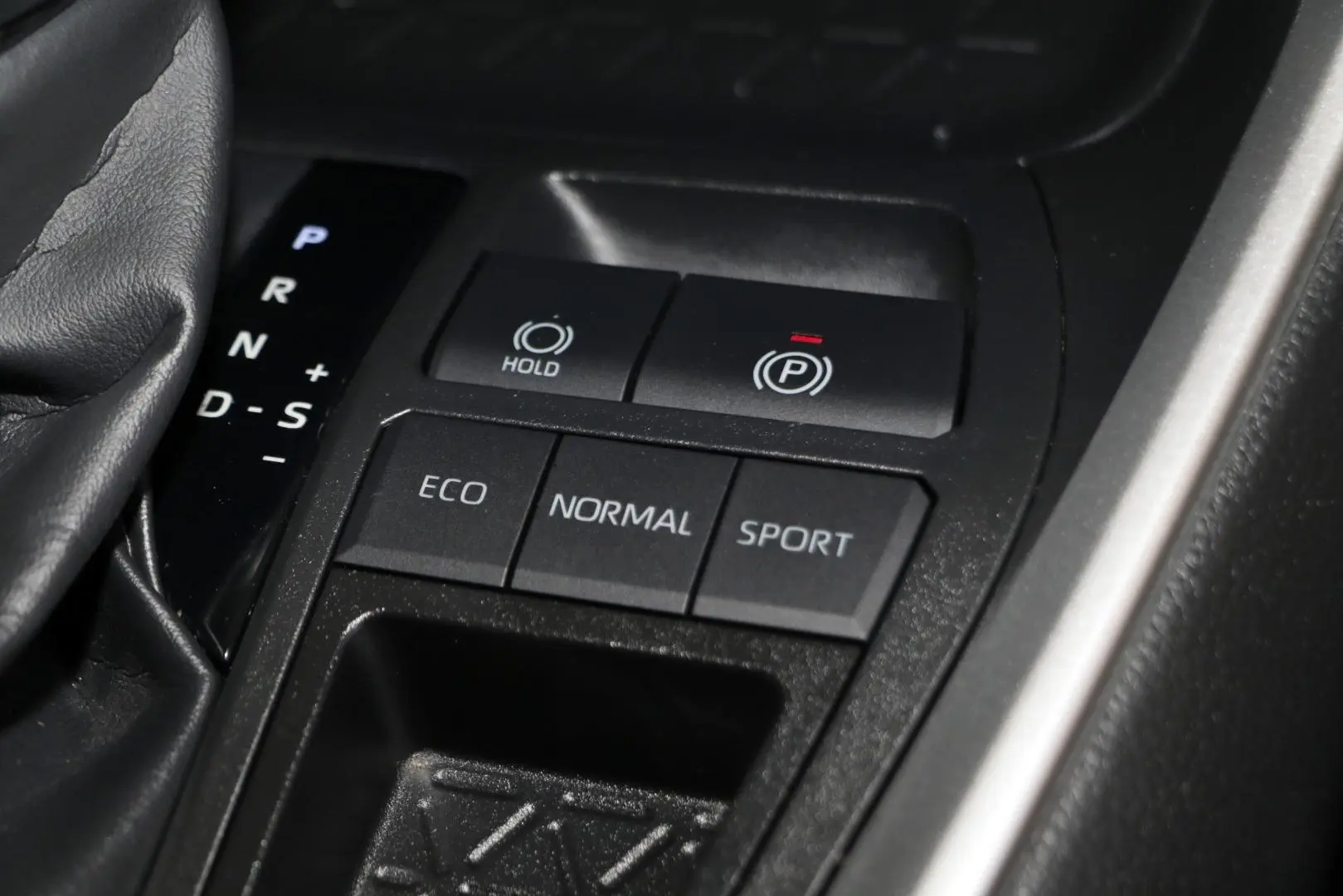 2024 Toyota RAV4 Gallery Image 15