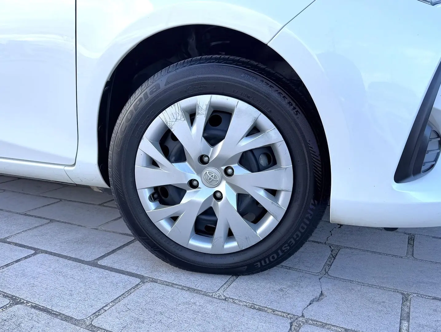 2019 Toyota Yaris Gallery Image 13